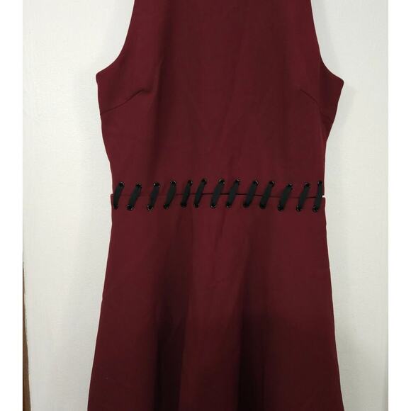 Elizabeth and James Burgundy Stitch Accent Mini Dress Size 4 Small Sleeveless - Picture 3 of 7